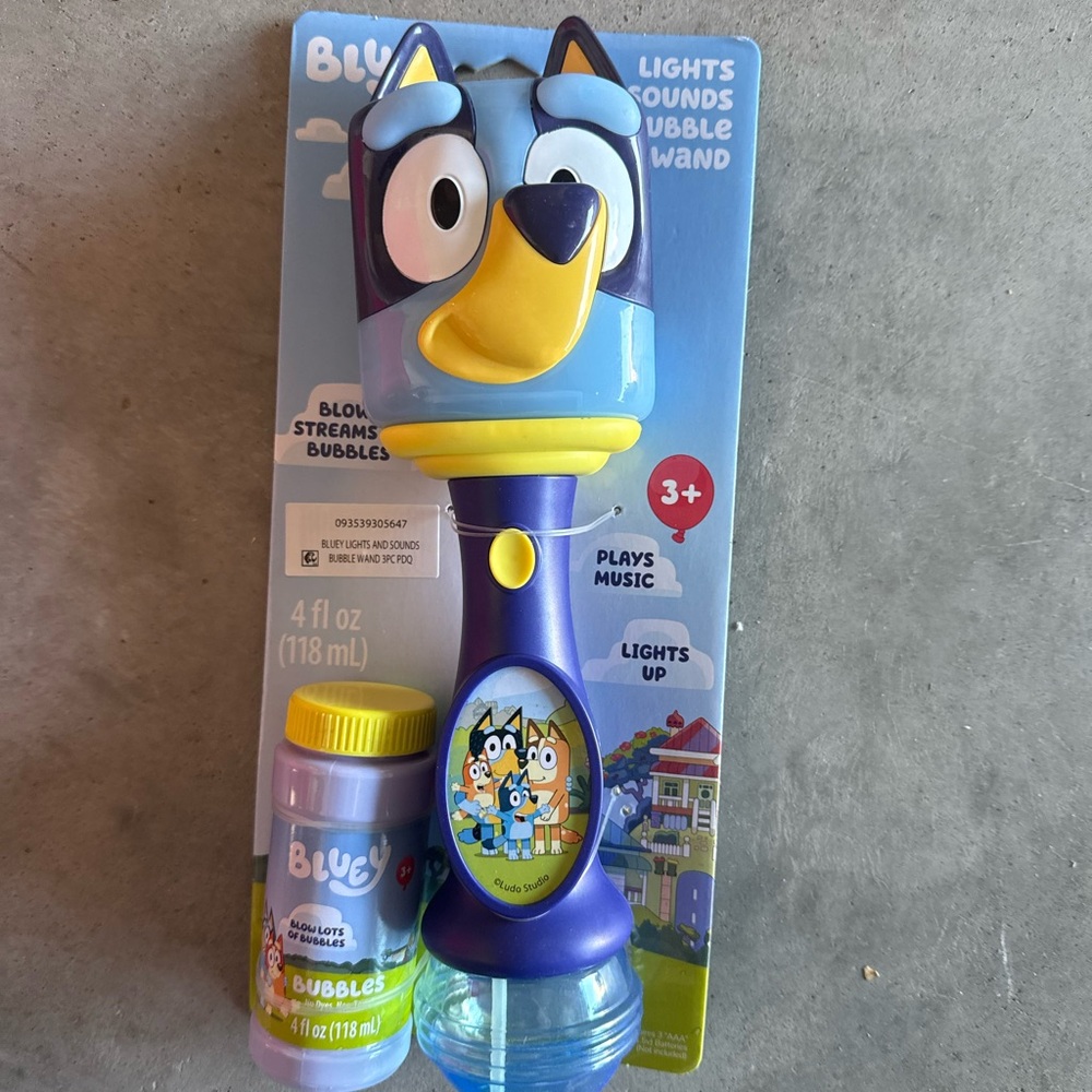 Bluey Lights and Sounds Bubble Wand